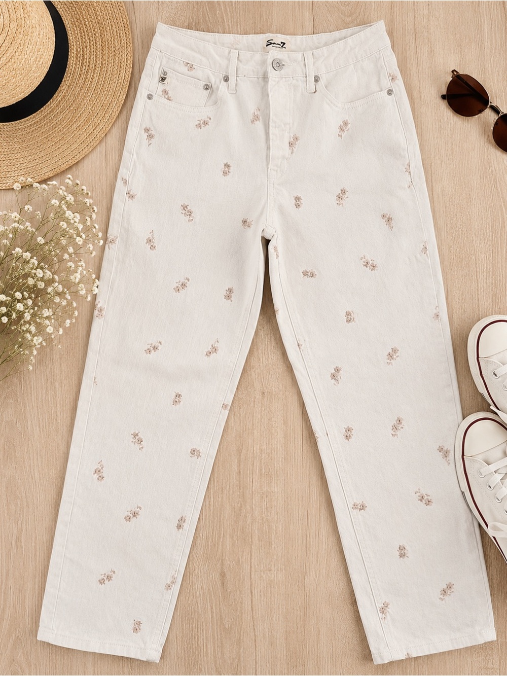 Seven7 Premium Brand Straight Leg Floral Embroidered White Jeans Women’s Size 10